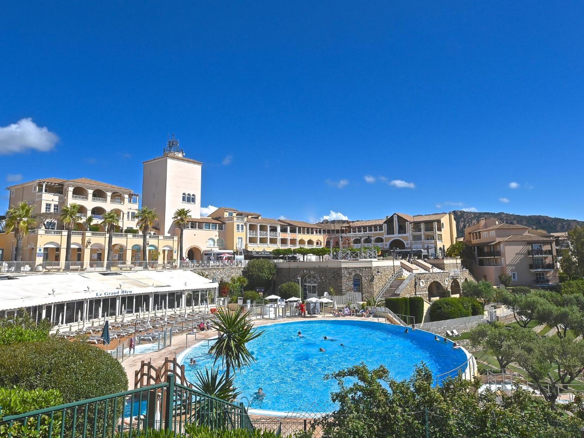Apartment Village Cap Esterel - L'Esquinade-97 By Interhome Saint-Raphaël Dış mekan fotoğraf